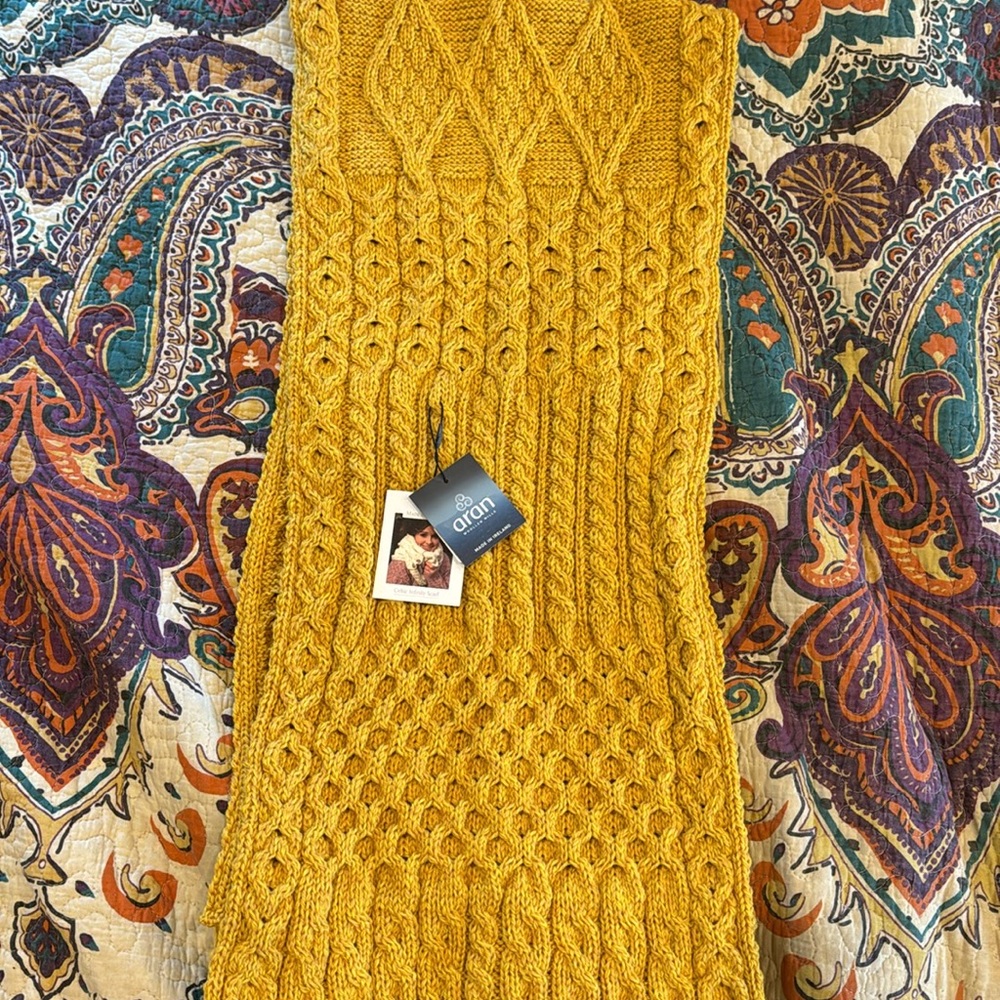 Irish Celtic Infinity Scarf - Picture 2 of 2